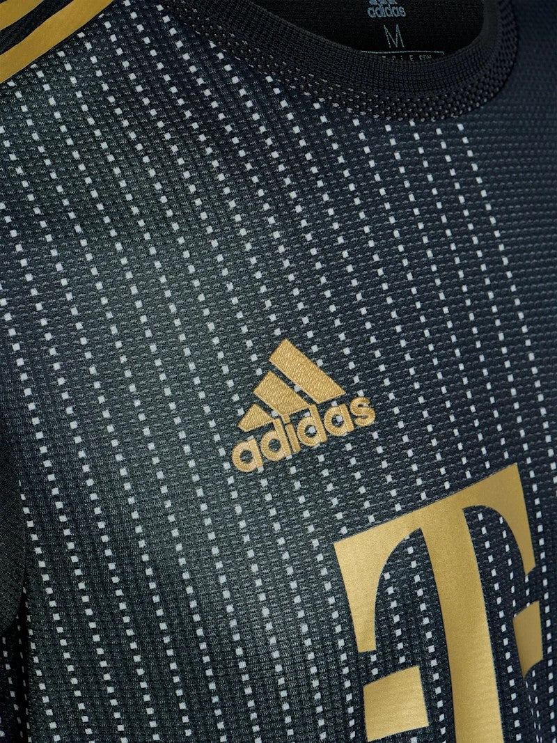 Bayern Munich 21/22 Away Jersey