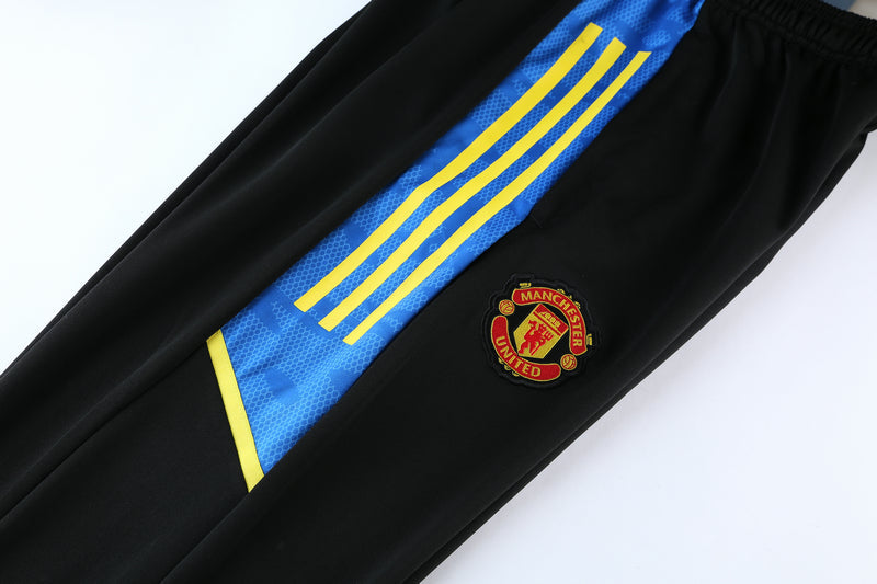 Manchester United 21/22 Half-Zip Tracksuit